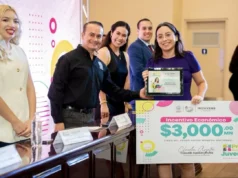 Entregan distinciones del Premio Municipal de la Juventud en Ensenada
