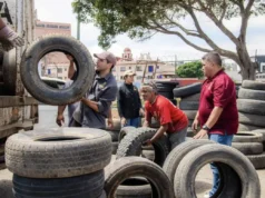 Levantan más de 400 llantas, media tonelada de pilas y 710 kilos de basura en Ensenada