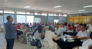 Capacitan a supervisores, inspectores y jefes de enseñanza previo al ciclo escolar en Ensenada