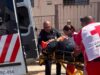 Policía termina lesionado tras rescatar a una mujer en Ensenada