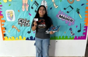Entregan primera credencial de bibliotecas en San Quintín