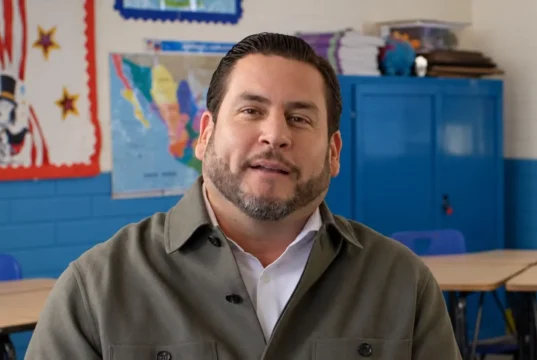 Destaca Ismael Burgueño avances educativos de la 4T en Baja California