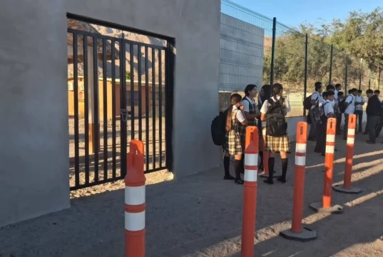 Denuncian falta de maestros en la telesecundaria de Bahía de los Ángeles