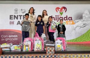 Entregan apoyos escolares para 225 estudiantes a través del programa “Ahijado DIF 2026” en Ensenada