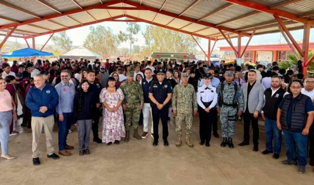 Feria seguridad Colonet emsad (1)