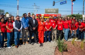 Destaca Claudia Agatón apoyo de Femsa y Oxxo para rehabilitar camellones en la avenida Reforma