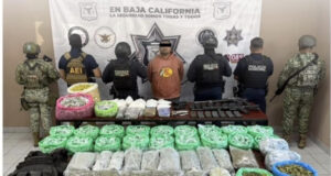 Detienen al «Negro Pimentel» con más de 50 mil dosis de droga y armas en Maneadero