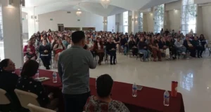 Imparten plática de neuro nutrición a maestras de preescolar en Ensenada