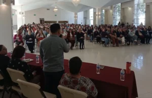 Imparten plática de neuro nutrición a maestras de preescolar en Ensenada