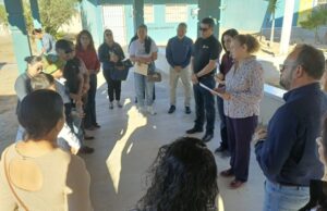 Entrega Secretaria de Educación apoyos a niños y jóvenes de San Quintín