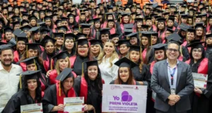 Concluyen estudios de preparatoria en la octava generación de beneficiarias de la Tarjeta Violeta