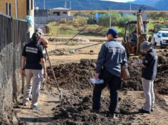 Protección Civil coloca etiquetas preventivas en zonas de riesgo de Maneadero