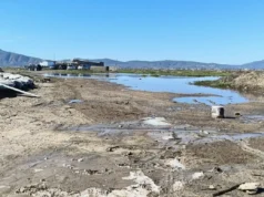 Alertan a familias de El Salitral para evacuar ante inundaciones por marea alta