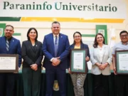 Reconocen a dos carreras de la FINSQ por su Alto Rendimiento Académico