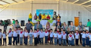 Conmemoran festival del Día del Maíz en el CBTA 307 de Camalú