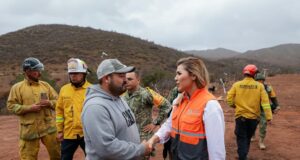 Rescatan a familias atrapadas por las lluvias en rancho Génesis al sur de Ensenada