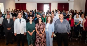 Reconocen trayectoria y vocación de médicos ensenadenses
