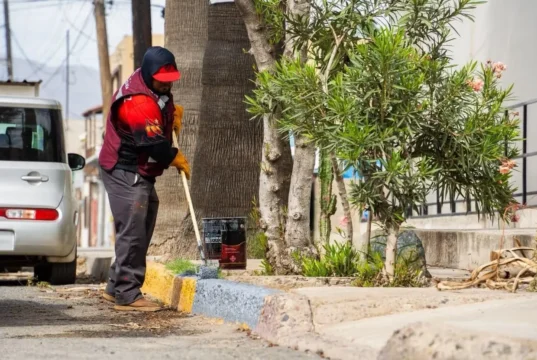 Implementan operativos para cancelar estacionamientos exclusivos vencidos o no autorizados en Ensenada